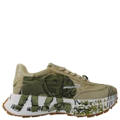 ELENA IACHI sneakers space