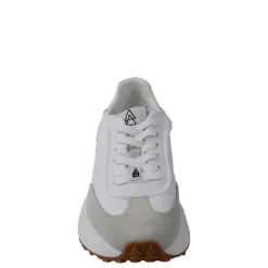 ELENA IACHI sneakers space